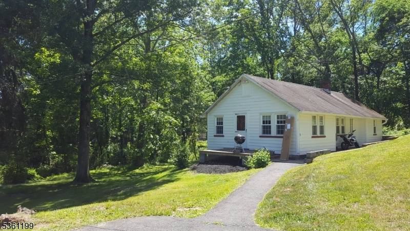 Bedminster Twp., NJ 07921,1595 Route206