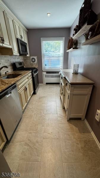 Westfield Town, NJ 07090,53 Sandra Circle #4