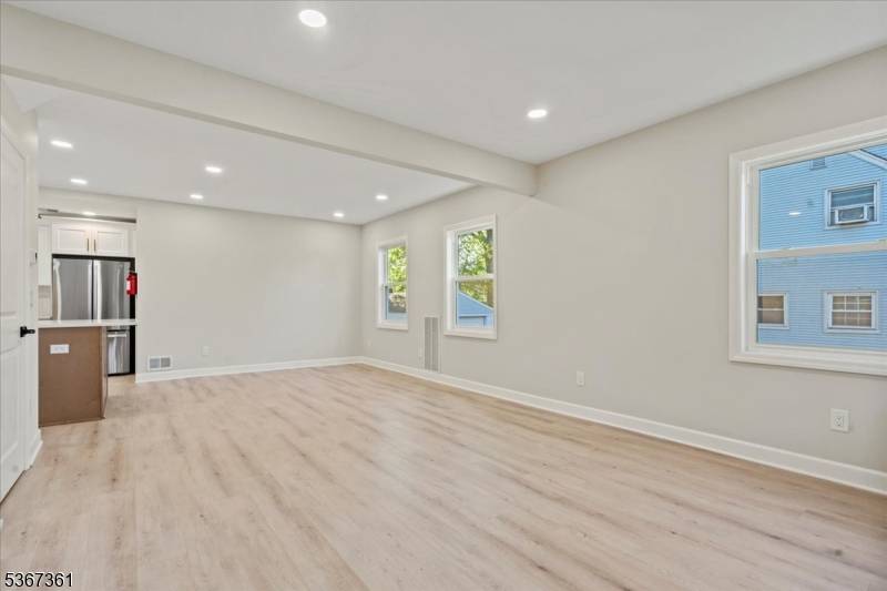 Roselle Boro, NJ 07203,1025 Harrison Ave