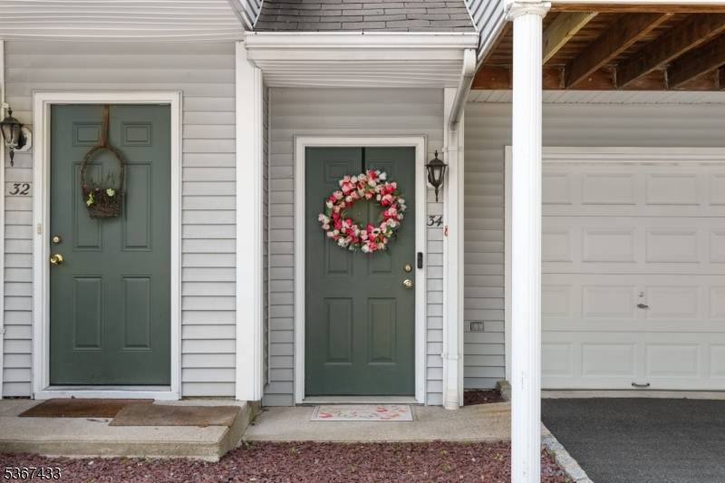 Rockaway Boro, NJ 07866,34 Woods Edge Dr