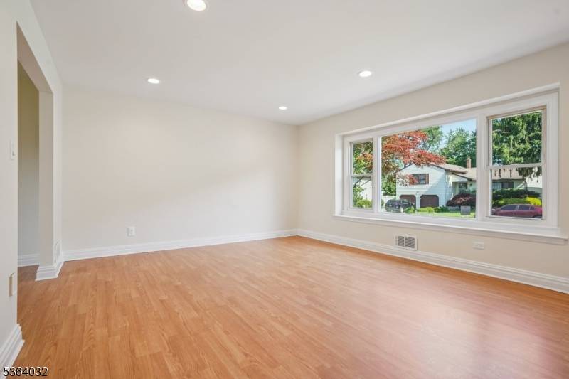 Union Twp., NJ 07083,129 Jockey Hollow Way