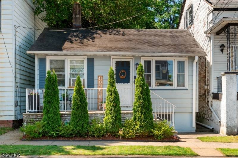 Woodland Park, NJ 07424,72 Glover Ave