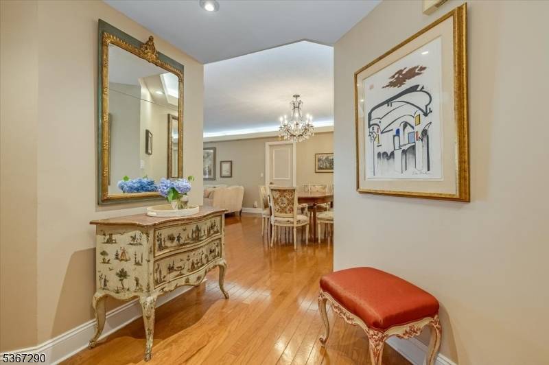 South Orange Village Twp., NJ 07079,609 W South Orange Ave 5H #5H