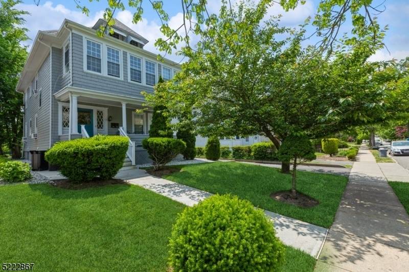 32 Brookfield Rd, Montclair Twp., NJ 07043