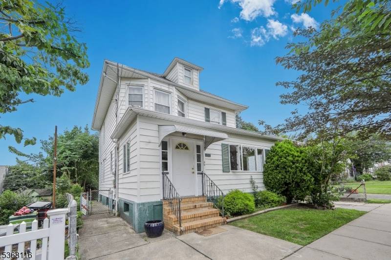 181 Day St, Clifton City, NJ 07011