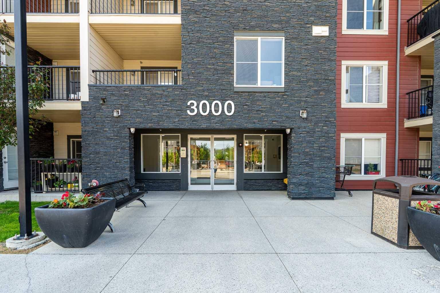 Calgary, AB T2X 2B9,81 Legacy BLVD Southeast #3221