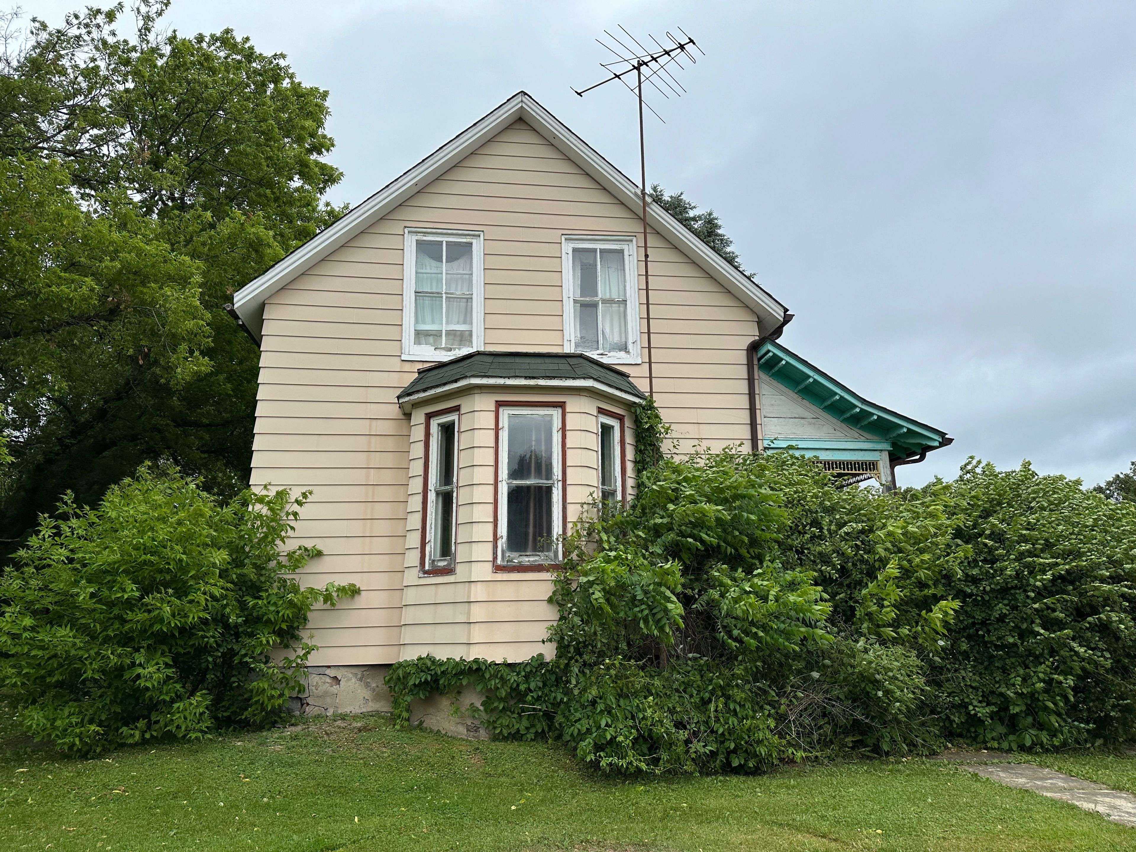 Pickering, ON L1Y 1B7,5109 Old Brock RD