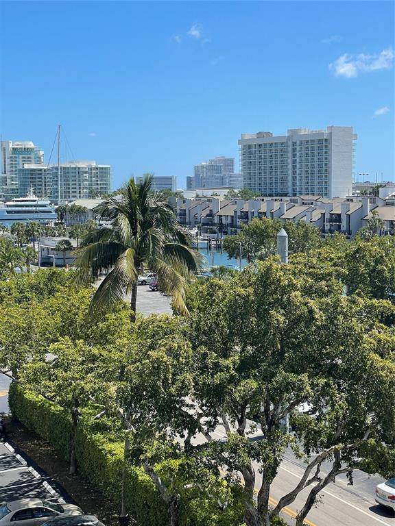 1731 SE 15th St #605, Fort Lauderdale, FL 33316