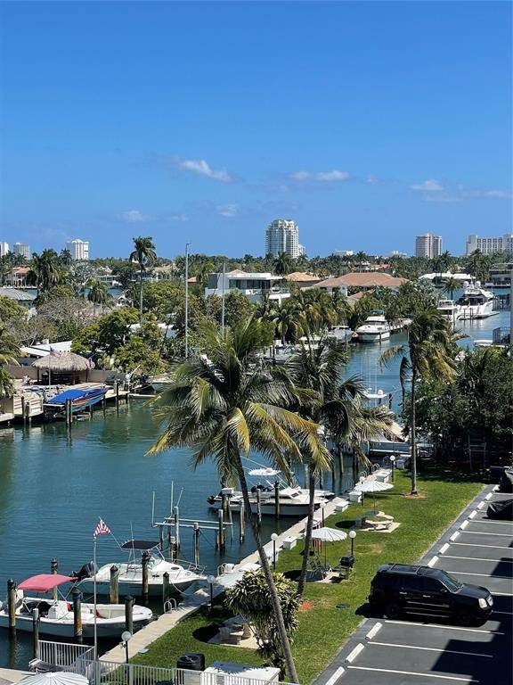 Fort Lauderdale, FL 33316,1731 SE 15th St #605