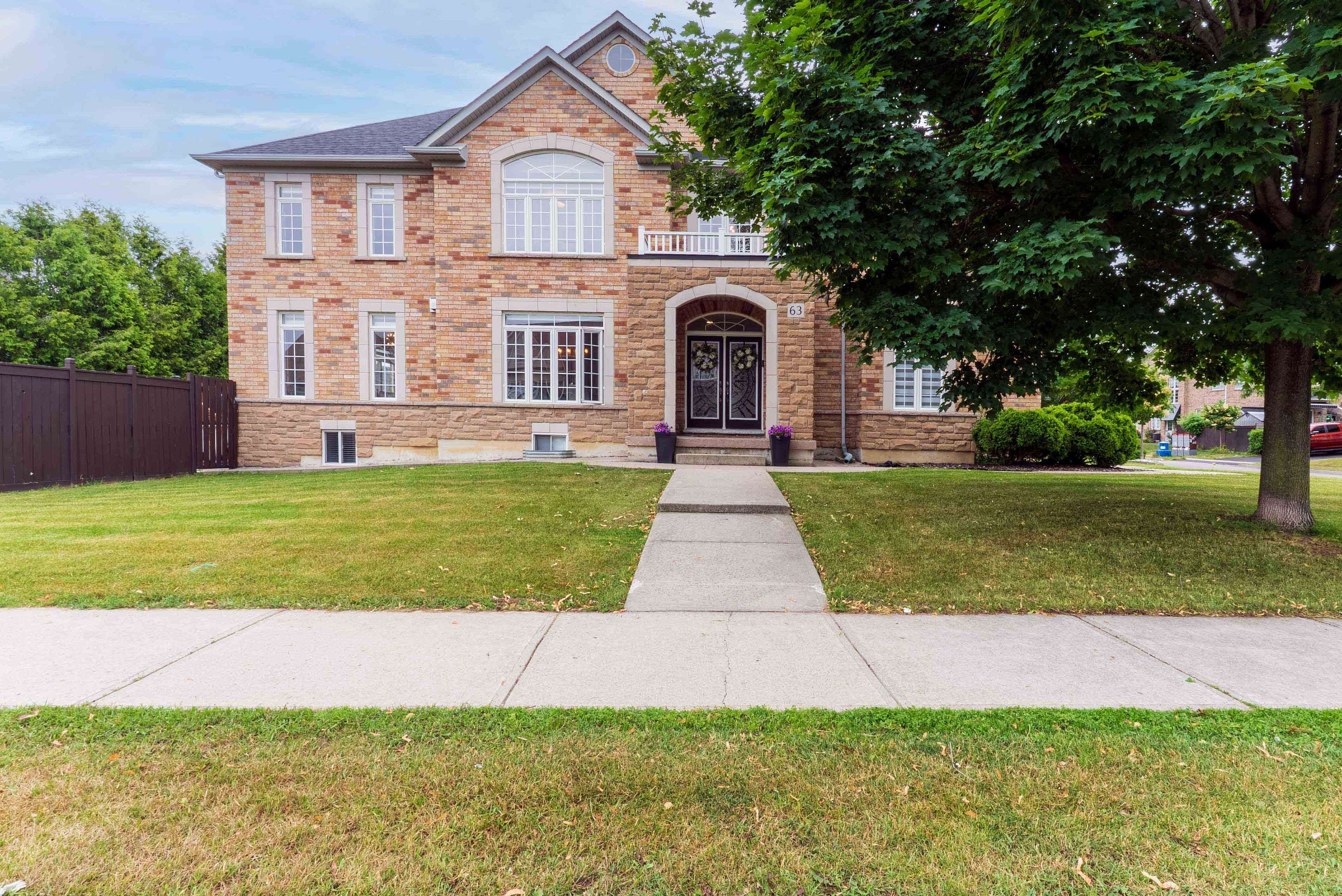 63 Blue Diamond DR, Brampton, ON L6S 6H8
