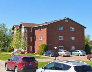 Arnprior, ON K7S 1B9,85 Edey ST #3B