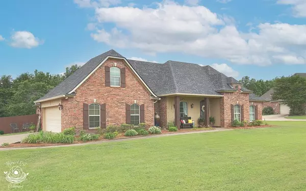 Stonewall, LA 71078,363 Leigh Lane