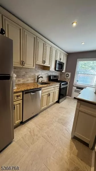 53 Sandra Circle #4, Westfield Town, NJ 07090
