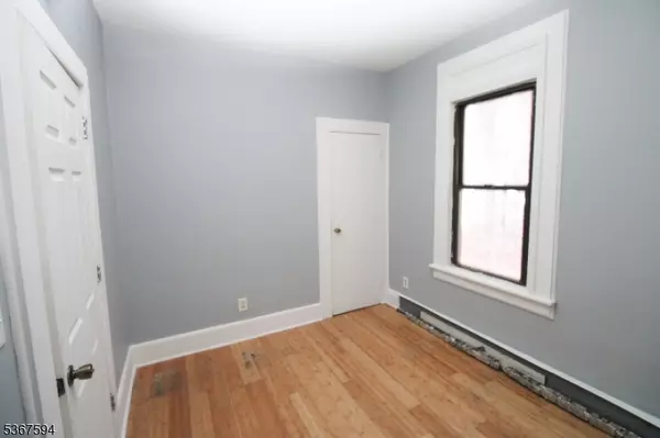 Elizabeth City, NJ 07206,159 3rd St #1