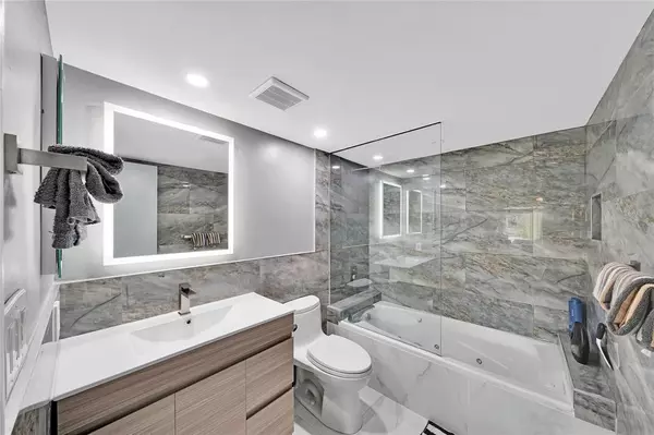 Wilton Manors, FL 33305,200 NE 19th Ct #206-M