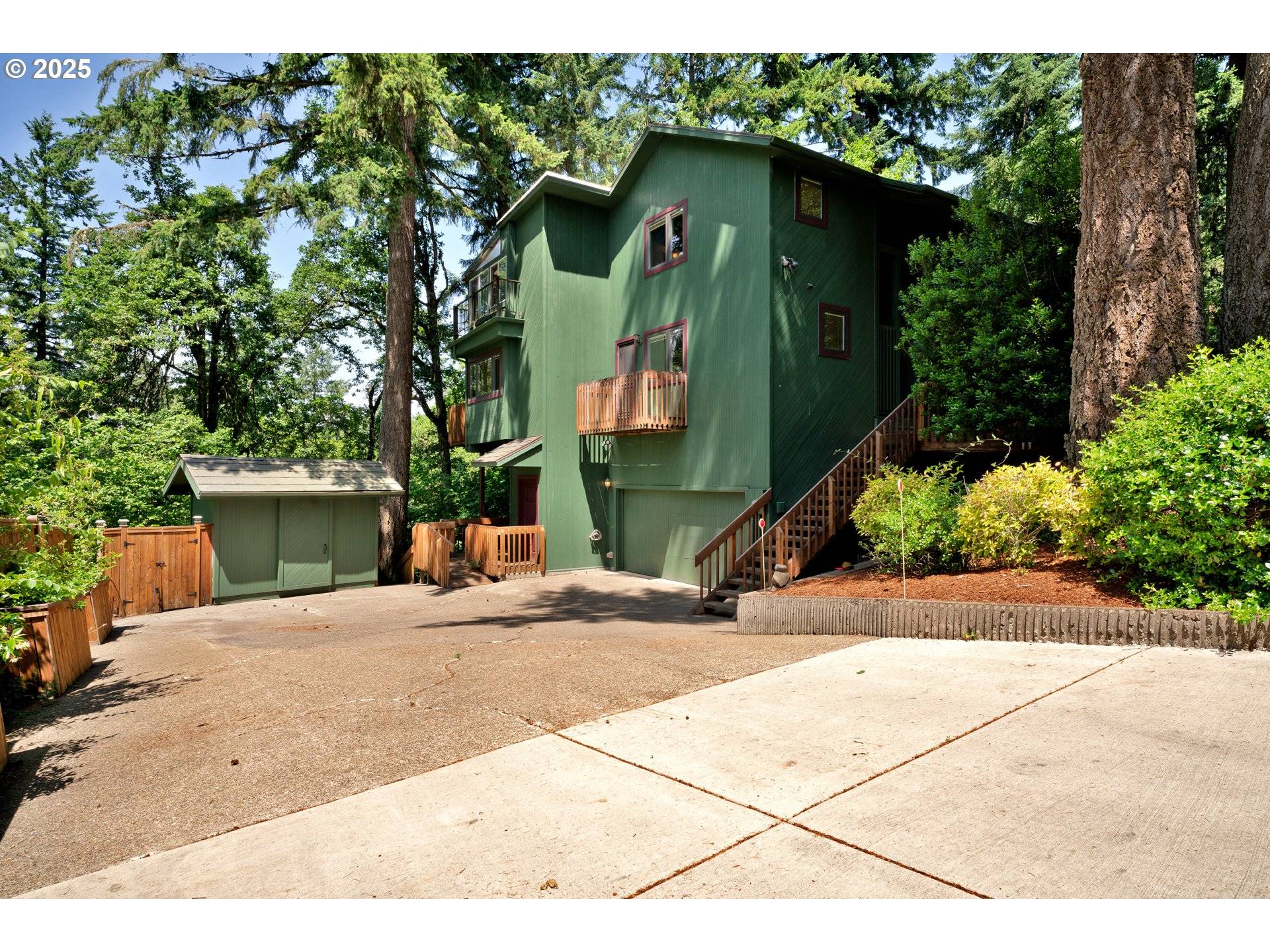 Eugene, OR 97405,3574 SPRING BLVD