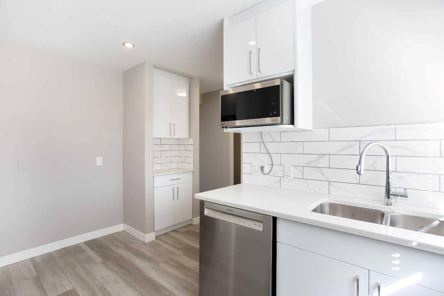 Calgary, AB T2A6R9,228 Marlborough WAY NE