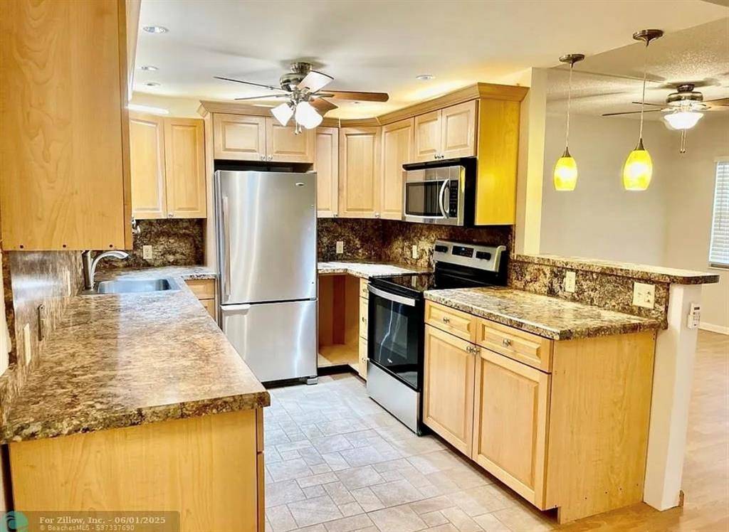 [StreetName, UnitNumber, StreetNumber, StreetDirPrefix], Boca Raton, FL 33434
