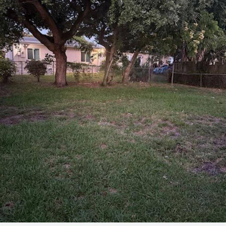 Fort Lauderdale, FL 33311,[StreetName,UnitNumber,StreetNumber,StreetDirPrefix]
