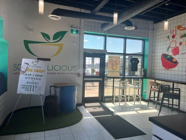 Toronto W04, ON M6A 2T5,3300 Dufferin ST