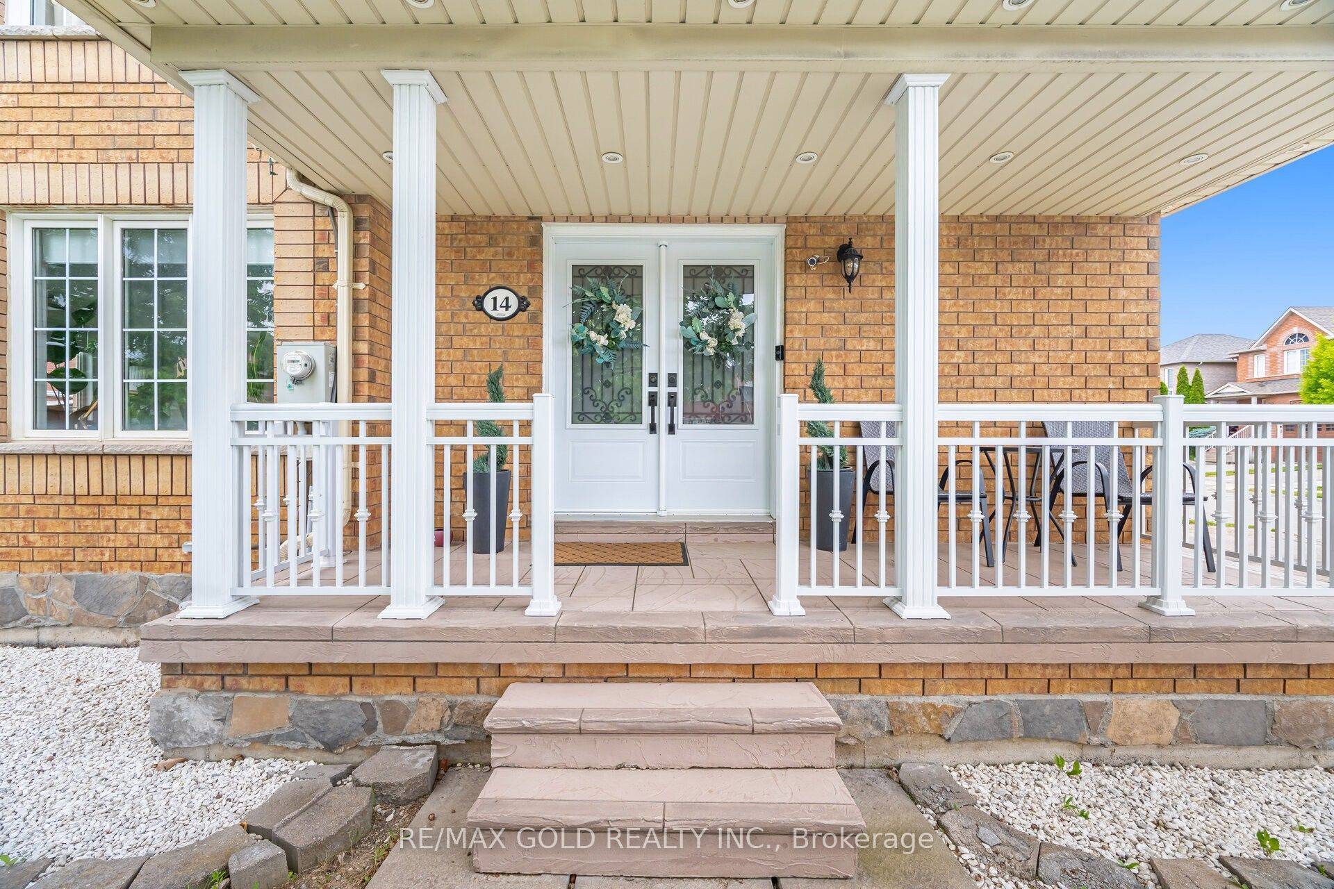 Brampton, ON L6P 1M1,14 Westbrook AVE