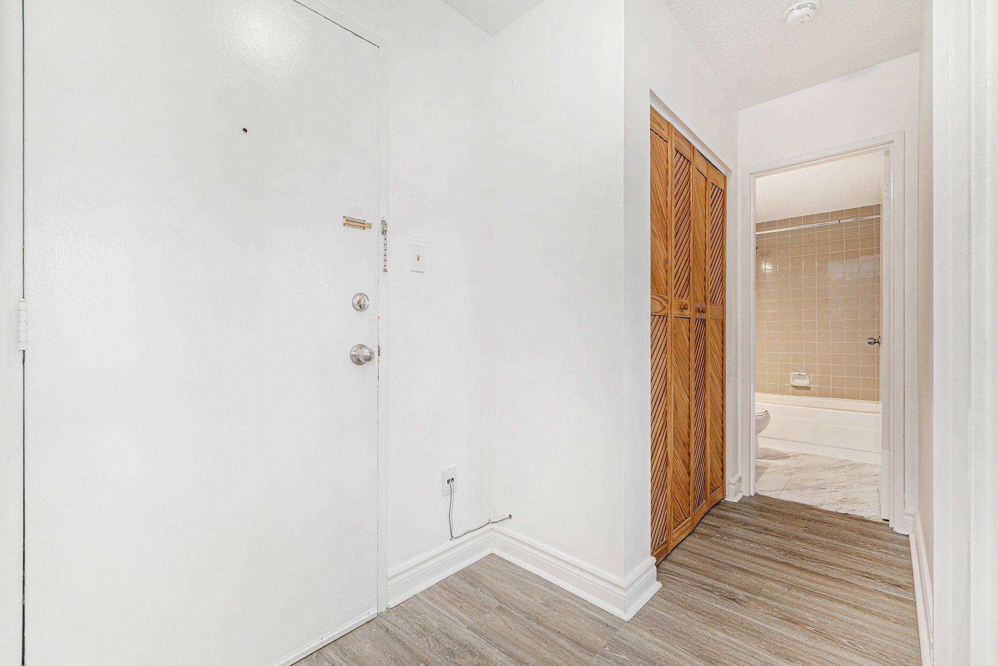 Beacon Hill North - South And Area, ON K1J 7V7,2041 Arrowsmith DR #403C