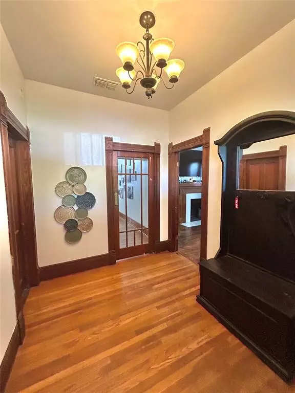 Merkel, TX 79536,412 Locust Street