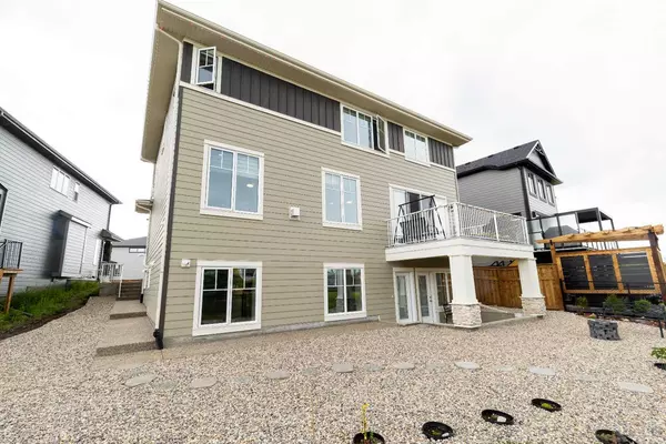 Calgary, AB T2X 2G5,22 Legacy Woods CRES Southeast