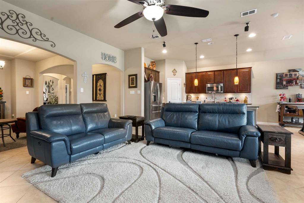 Fort Worth, TX 76052,1129 Mesa Crest Drive