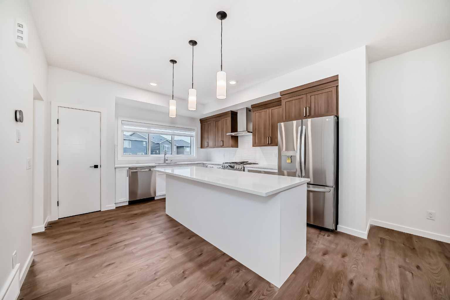 Calgary, AB T2X 5V1,131 LEGACY REACH CT Southeast
