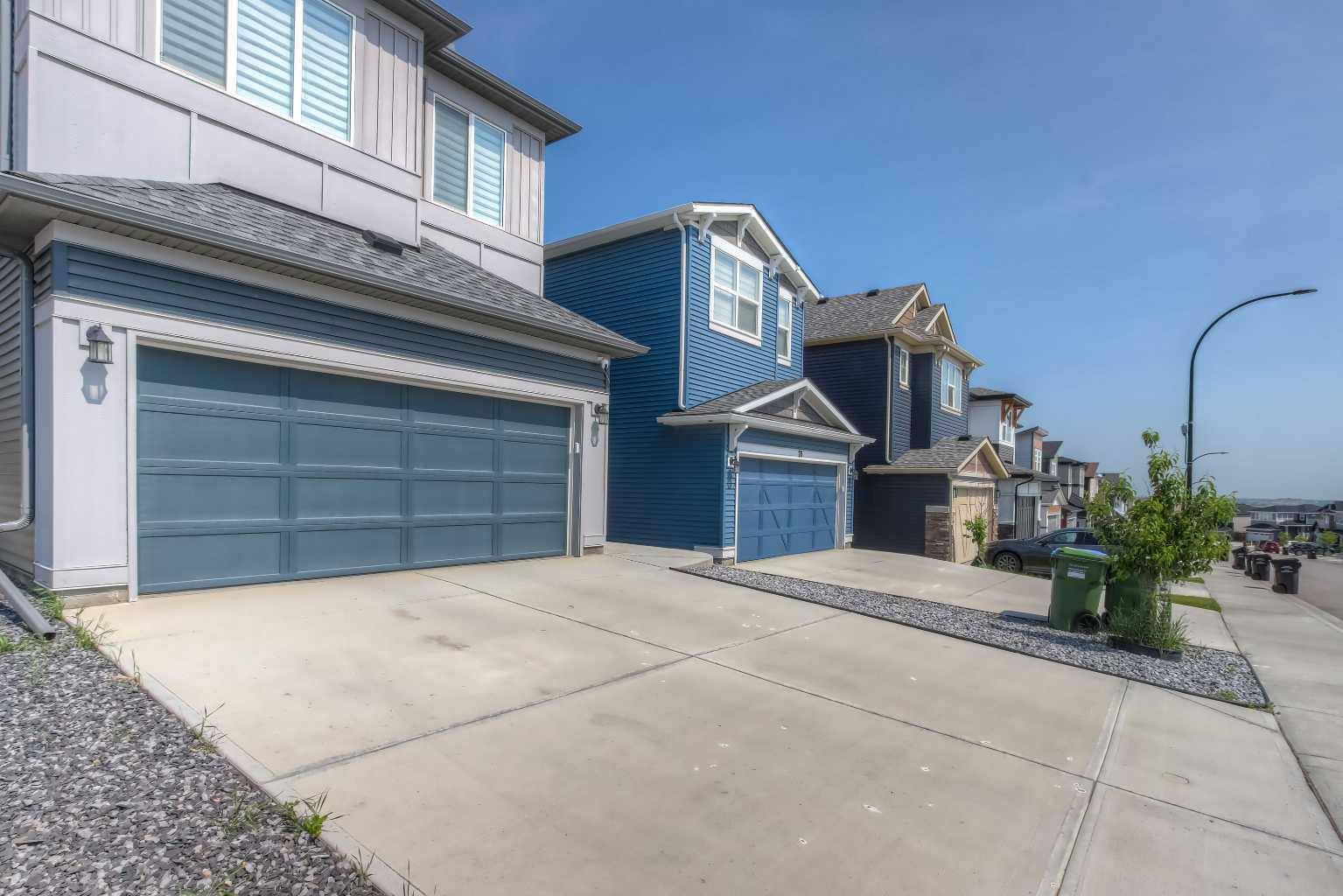 Calgary, AB T3P 1P1,17 Calhoun CRES Northeast