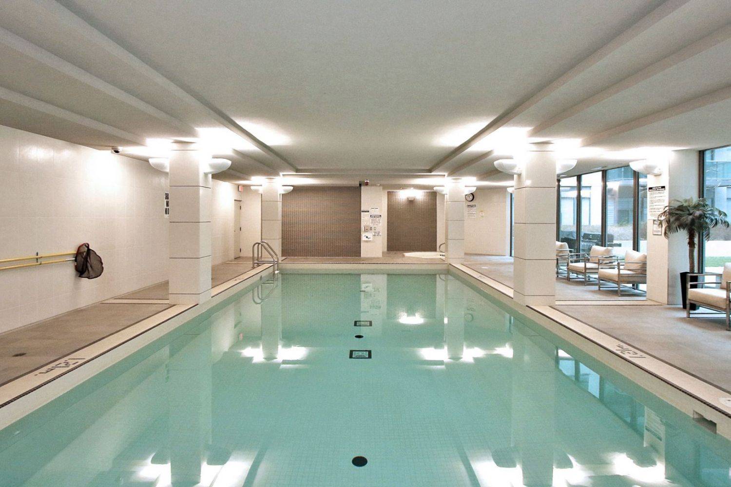 Toronto C01, ON M5J 3A3,19 Grand Trunk CRES #315