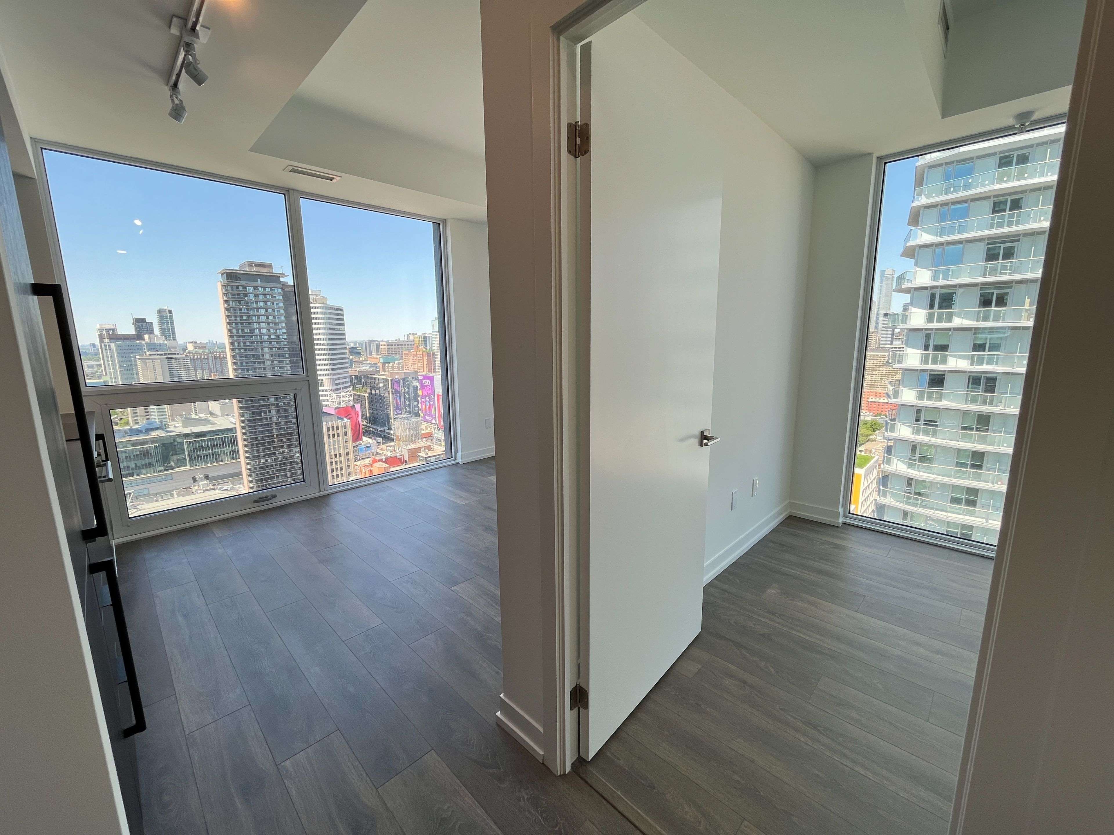 Toronto C08, ON M5B 0C5,82 Dalhousie ST #3512
