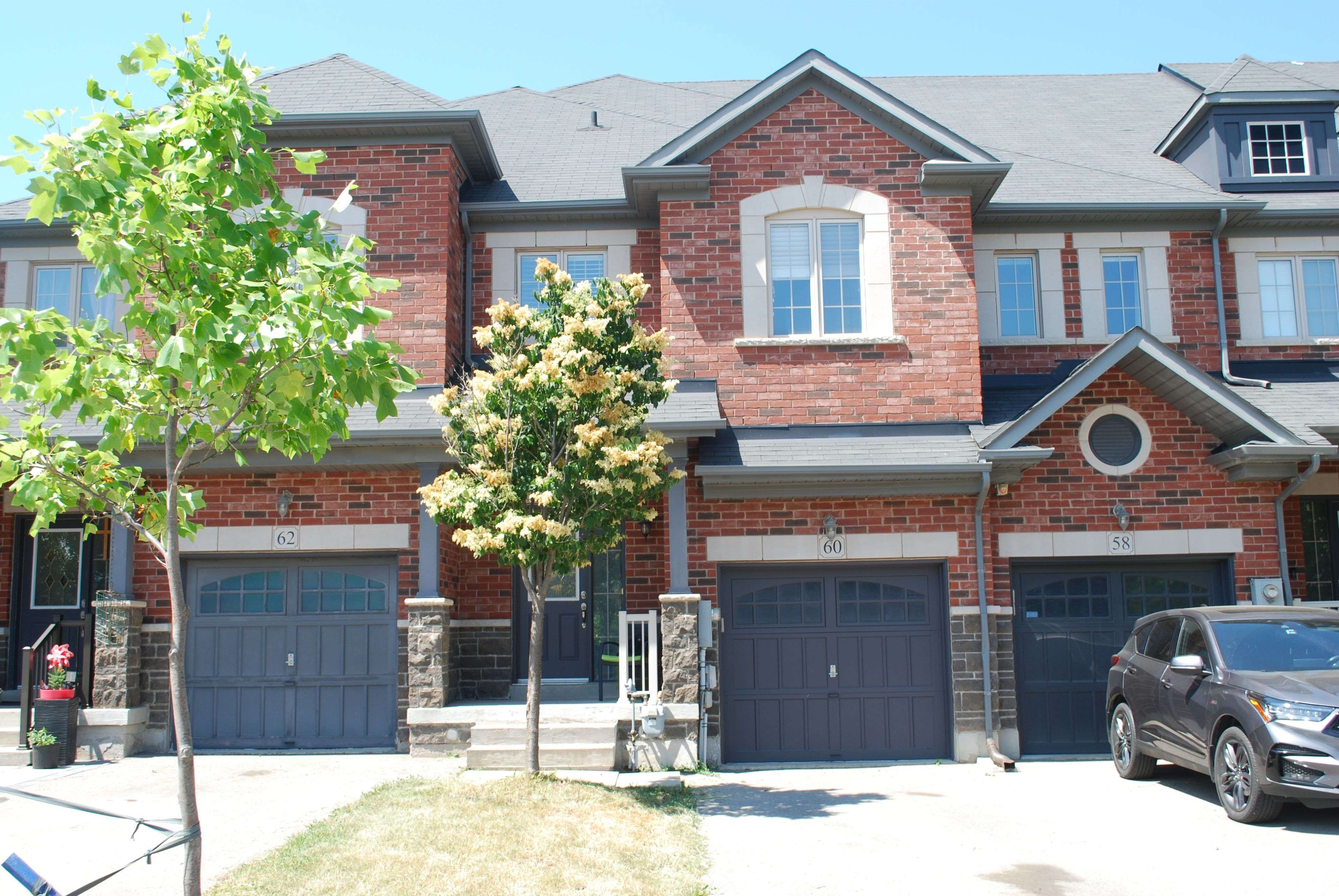 60 Zachary PL, Vaughan, ON L4H 3S4