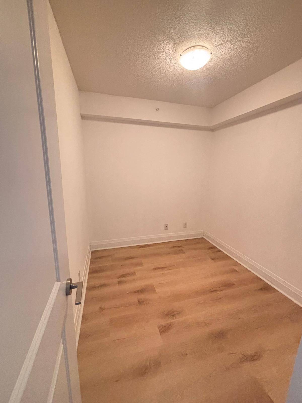 Richmond Hill, ON L4B 0C4,370 Highway 7 N/A E #311