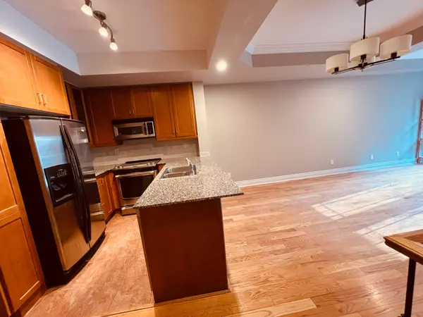 Toronto C14, ON M2N 7L9,70 Byng AVE #26
