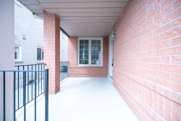 Newmarket, ON L3X 2L3,522 Doubletree LN