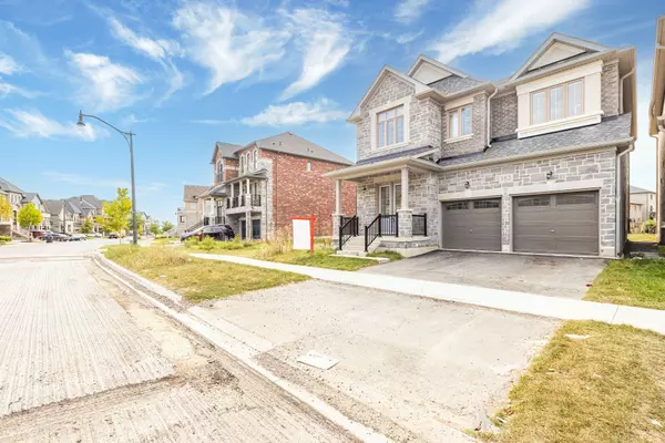Brampton, ON L7A 0G4,182 Thornbush BLVD