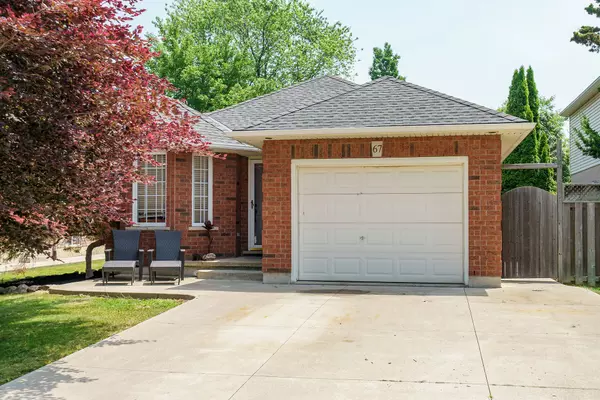 67 Jeremy ST, Hamilton, ON L9A 5J8