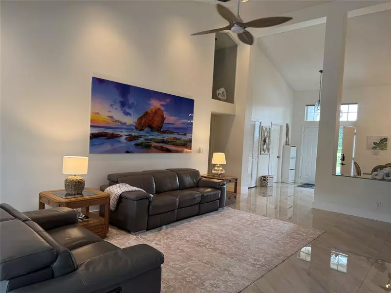 6313 Shinnecock Ln, Lake Worth, FL 33463