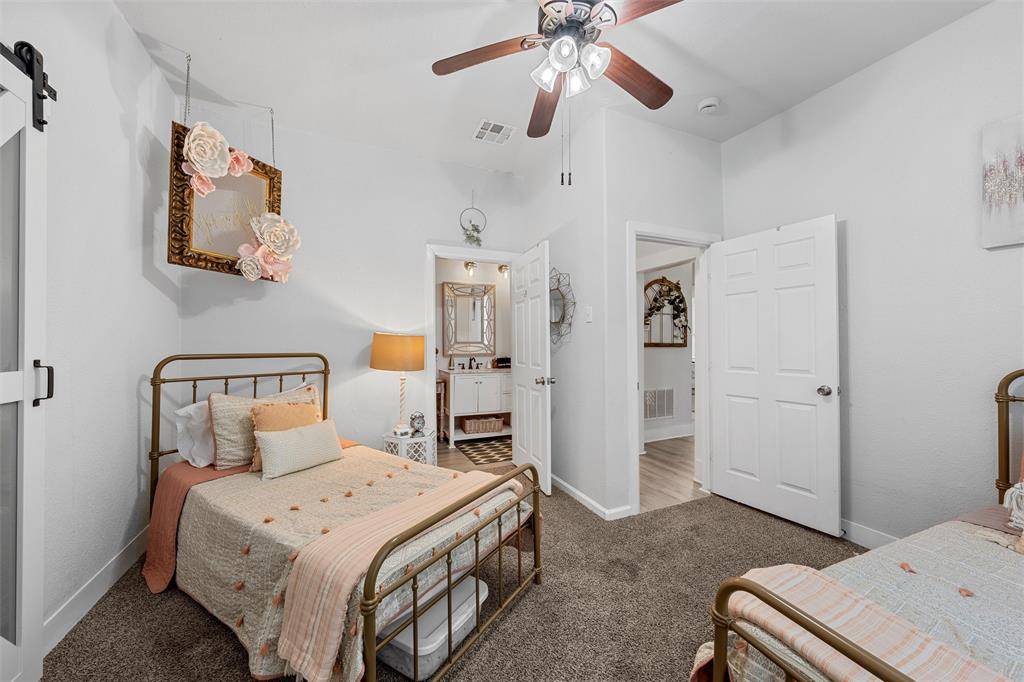 Waco, TX 76701,2024 Columbus Avenue