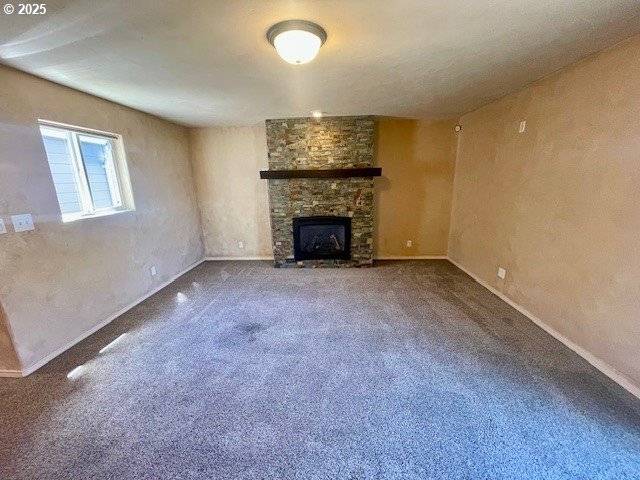 Coos Bay, OR 97420,954 NOBLE AVE