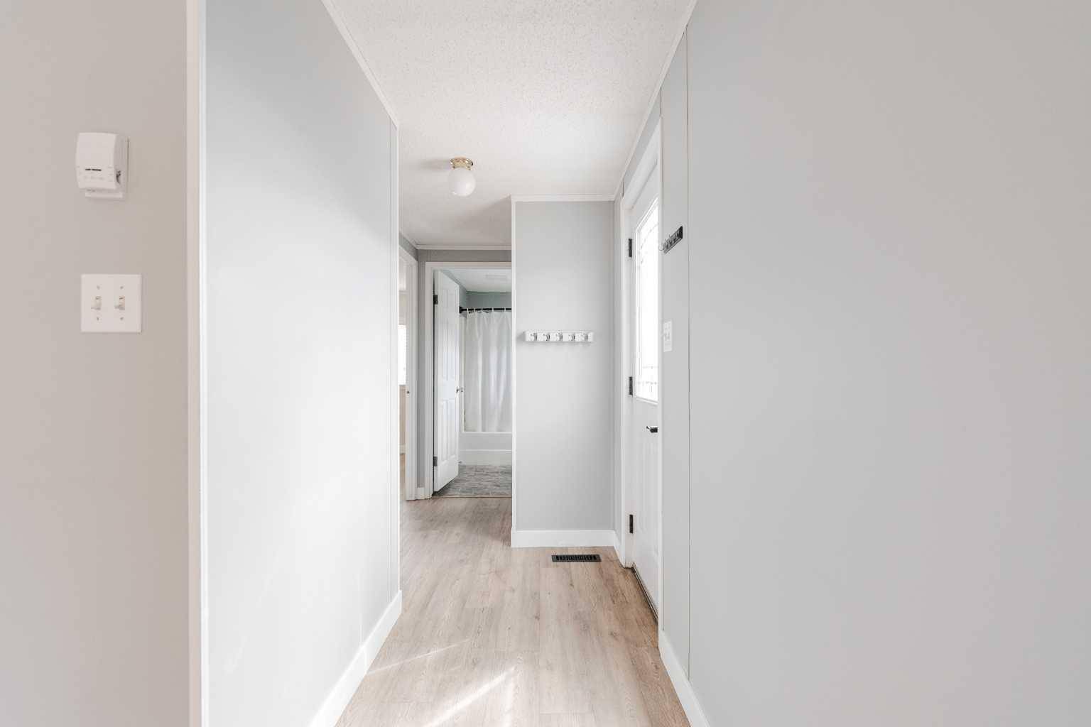 Fort Mcmurray, AB T9K 2J3,125 Cokerill CRES