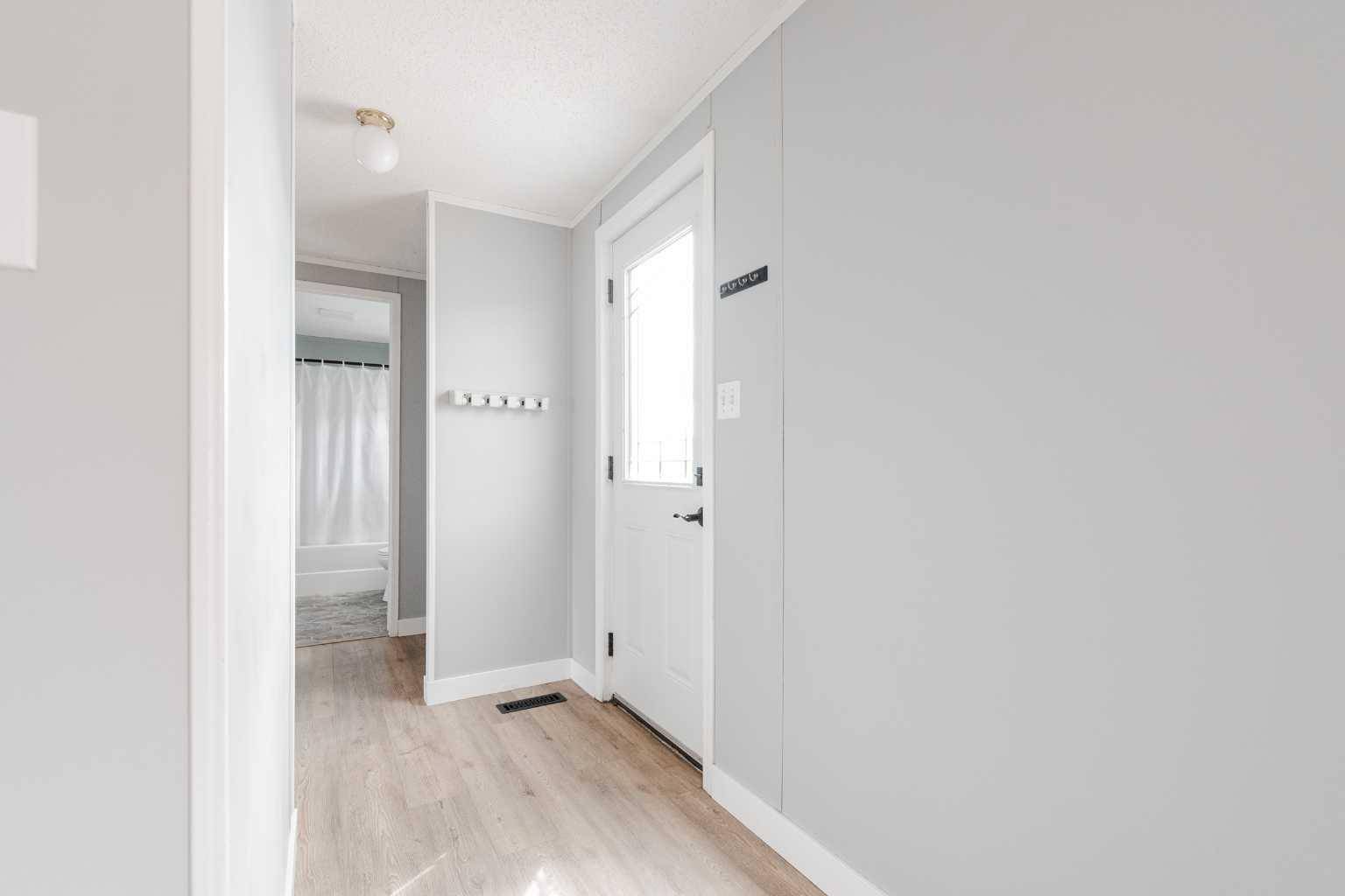 Fort Mcmurray, AB T9K 2J3,125 Cokerill CRES