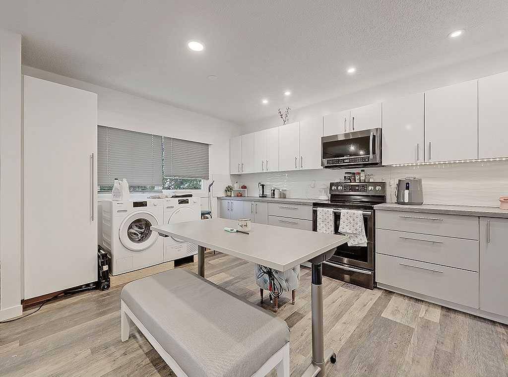 Calgary, AB T3G 1R5,136 Ranchview CT NW