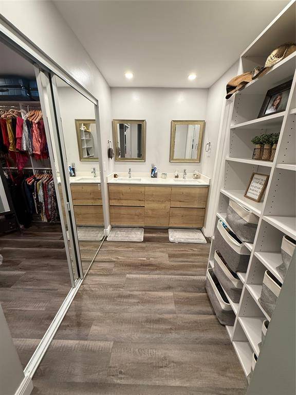 Plantation, FL 33324,954 Mockingbird Ln #519