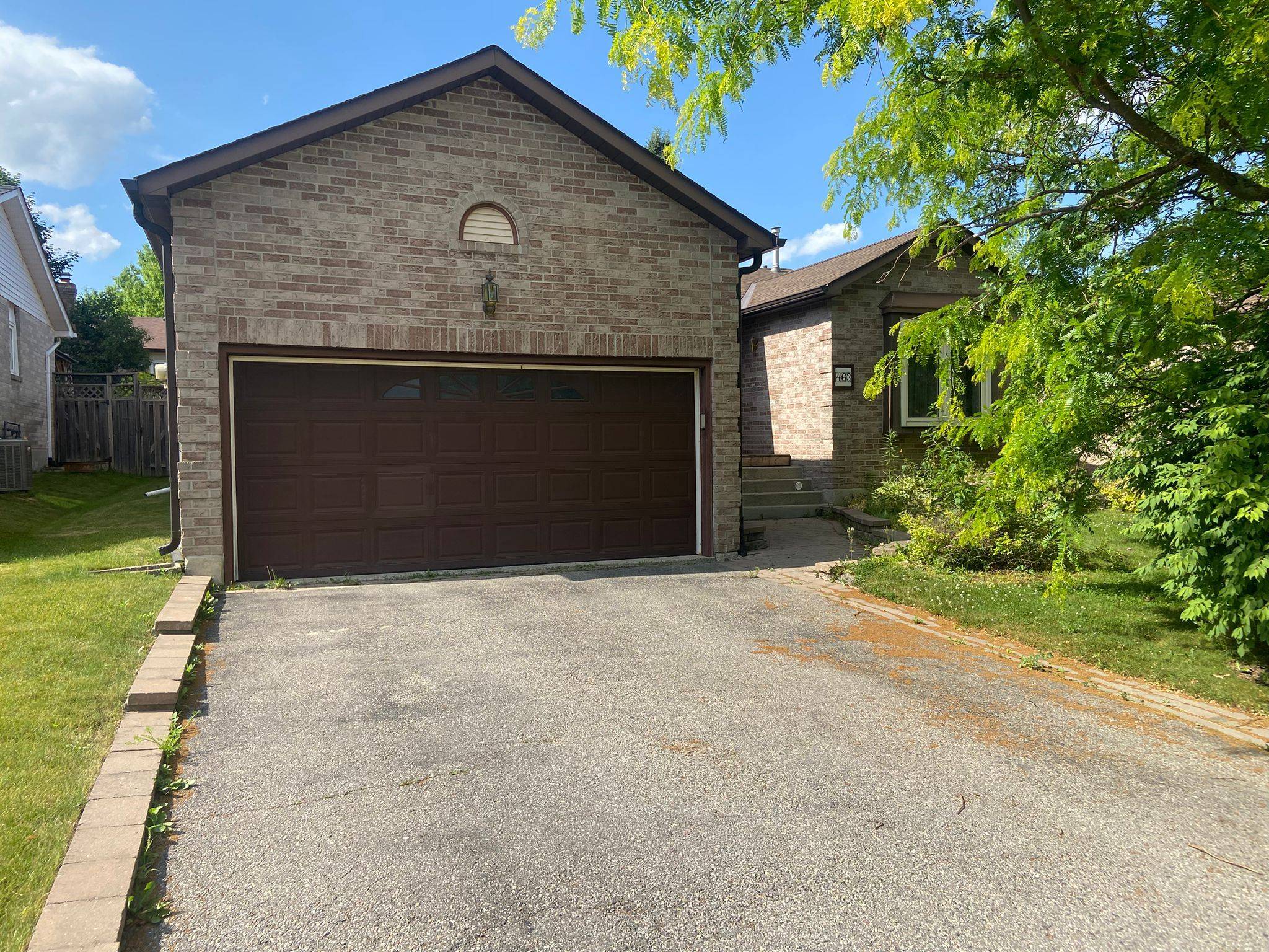 463 Bristol RD, Newmarket, ON L3Y 6T4