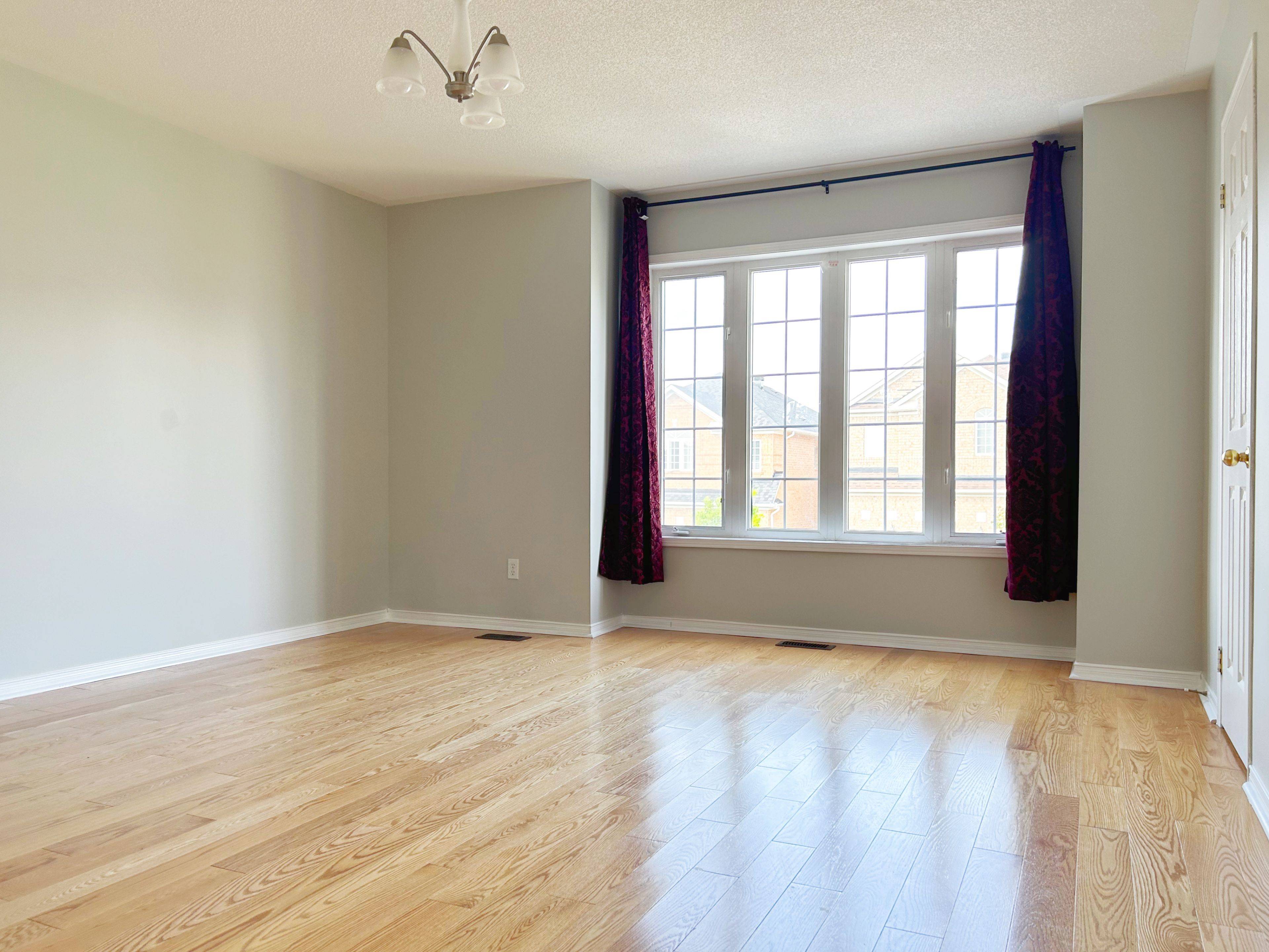 Richmond Hill, ON L4S 0A9,15 Maffey CRES