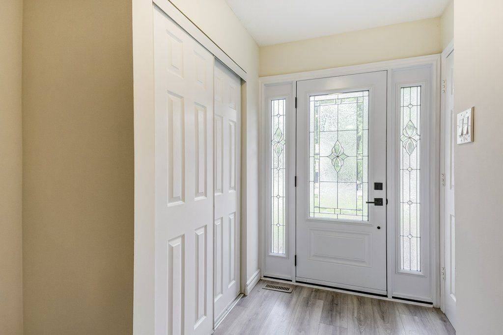 Burlington, ON L7M 1J8,1225 Consort CRES