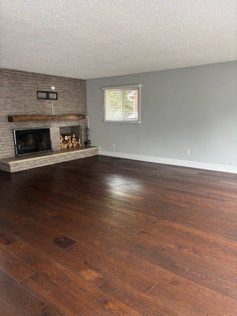 Brampton, ON L6W 3K5,65 Mary ST